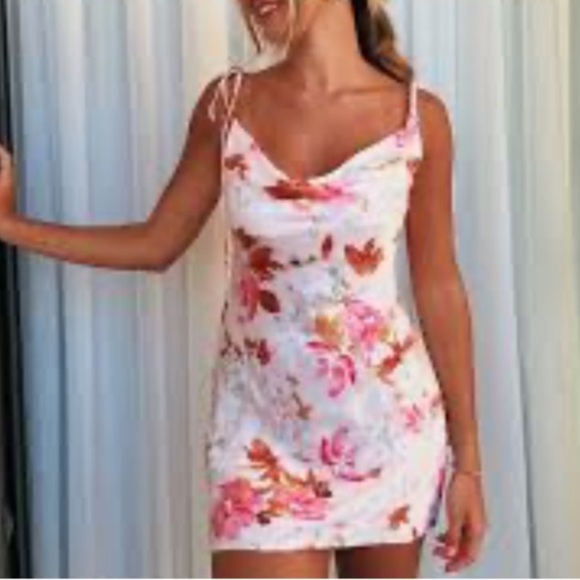 NWT ZARA Sleeveless Adjustable Strap Tropical Floral Slip Dress Size Medium - Picture 1 of 4